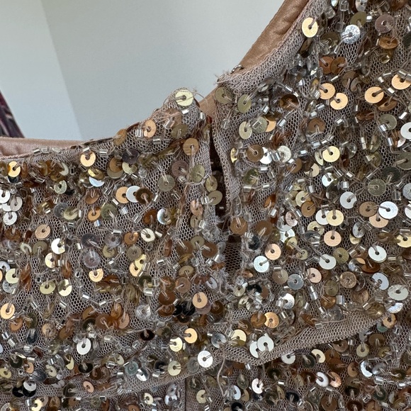 Mac Duggal | 5449 Sequined One Shoulder Evening Gown Simmering Gold Size 8 NWT - Picture 9 of 13